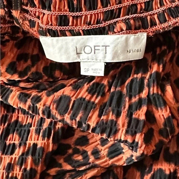 LOFT | NWOT | LONG SLEEVE ANIMAL PRINT BLOUSE | SMALL PETITE - Picture 4 of 5